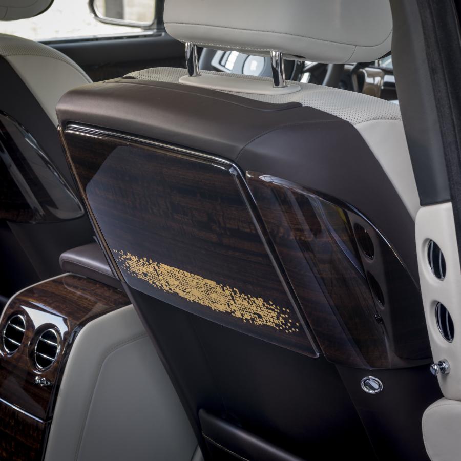 Детали интерьера Rolls-Royce Phantom Digital Soul 2019 года  (фото 5 из 5)